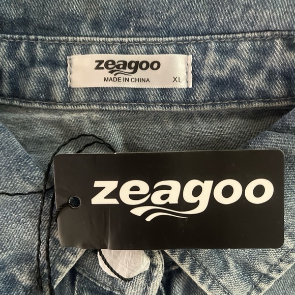 Zeagoo Denim Shirt Jacket Womens XL Long Sleeve Frayed Hem Button Up Casual - Picture 2 of 3